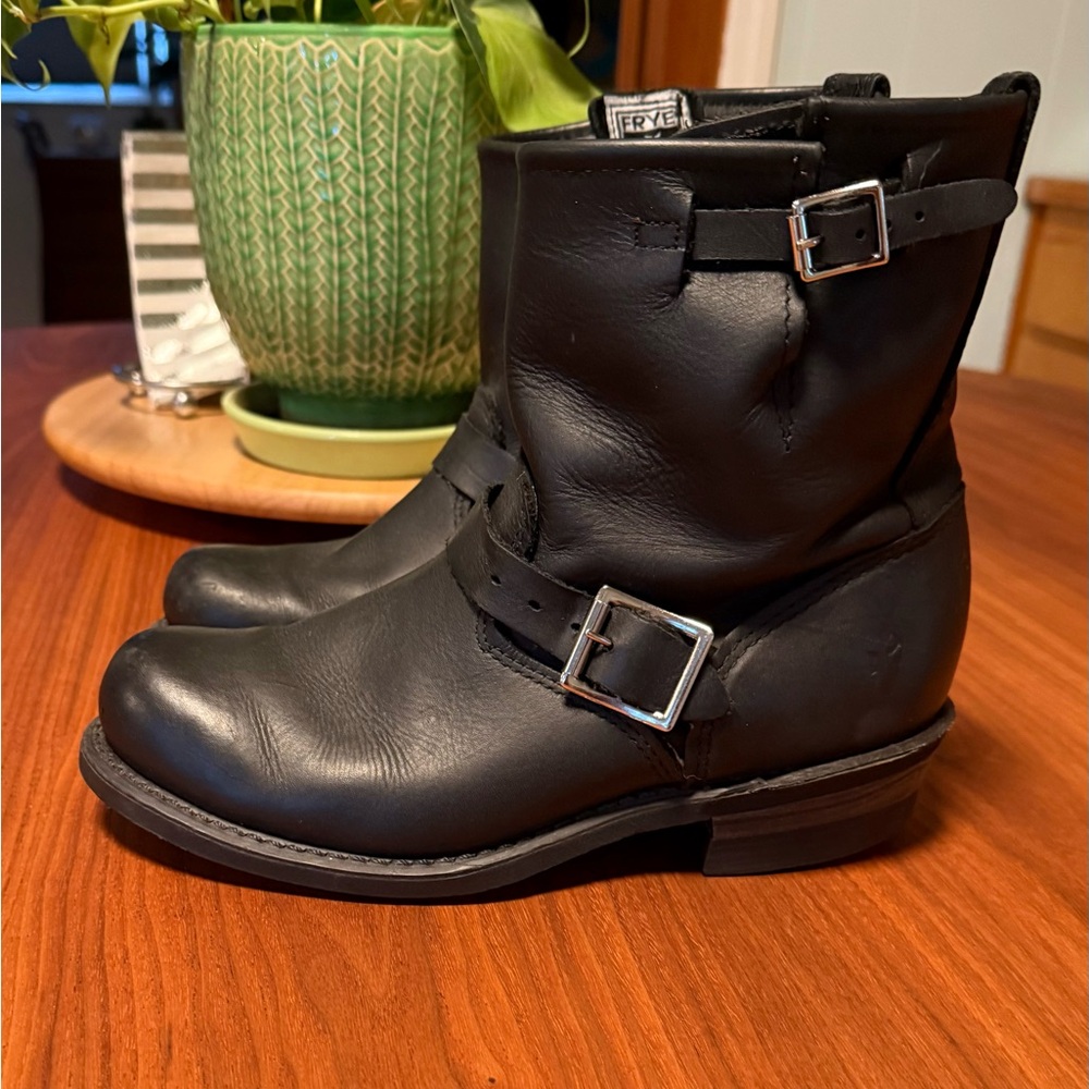 Frye Black Leather Moto Engineer Boots Made in USA Sz 8 VGUC
